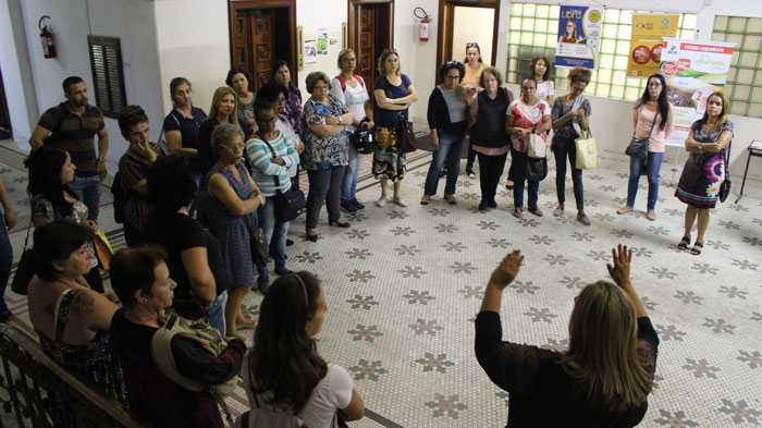 ASSISTENTES SOCIAIS