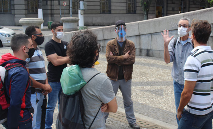 Classificados dos concursos reunidos na Praça Mauá